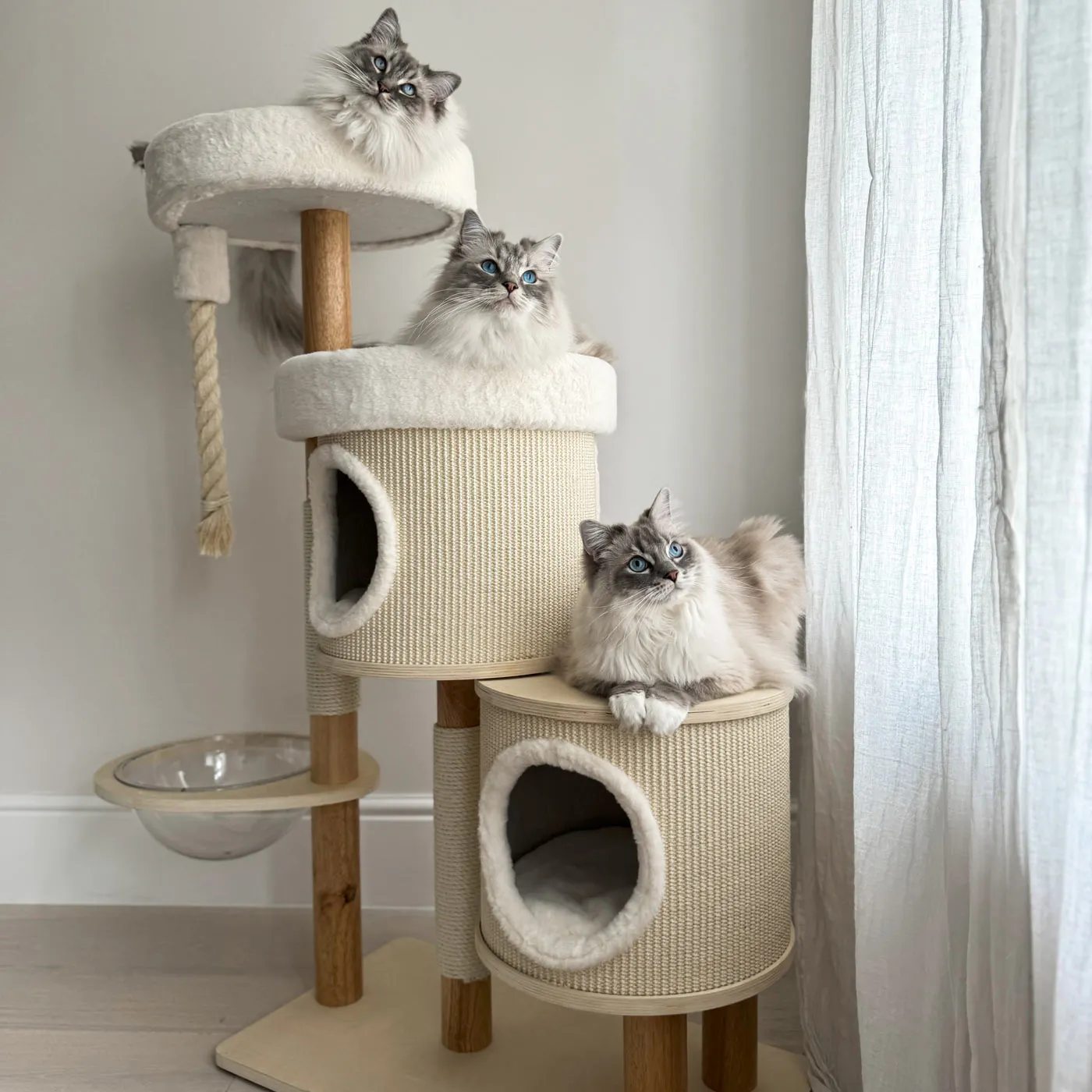 Helsinki Hide & Sleep Cat Tree